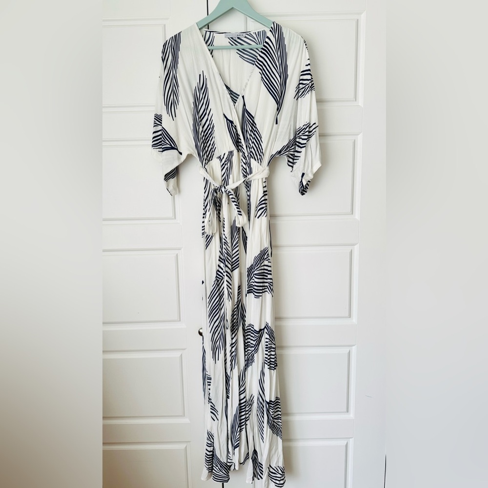 BALTIC BORN Black and White Wrap Maxi Dress with Kimono Sleeves (S)